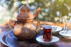 Turkish Tea and Turkish Tea Glass with Turkish Tea Pot - Things To Buy At Türkiye