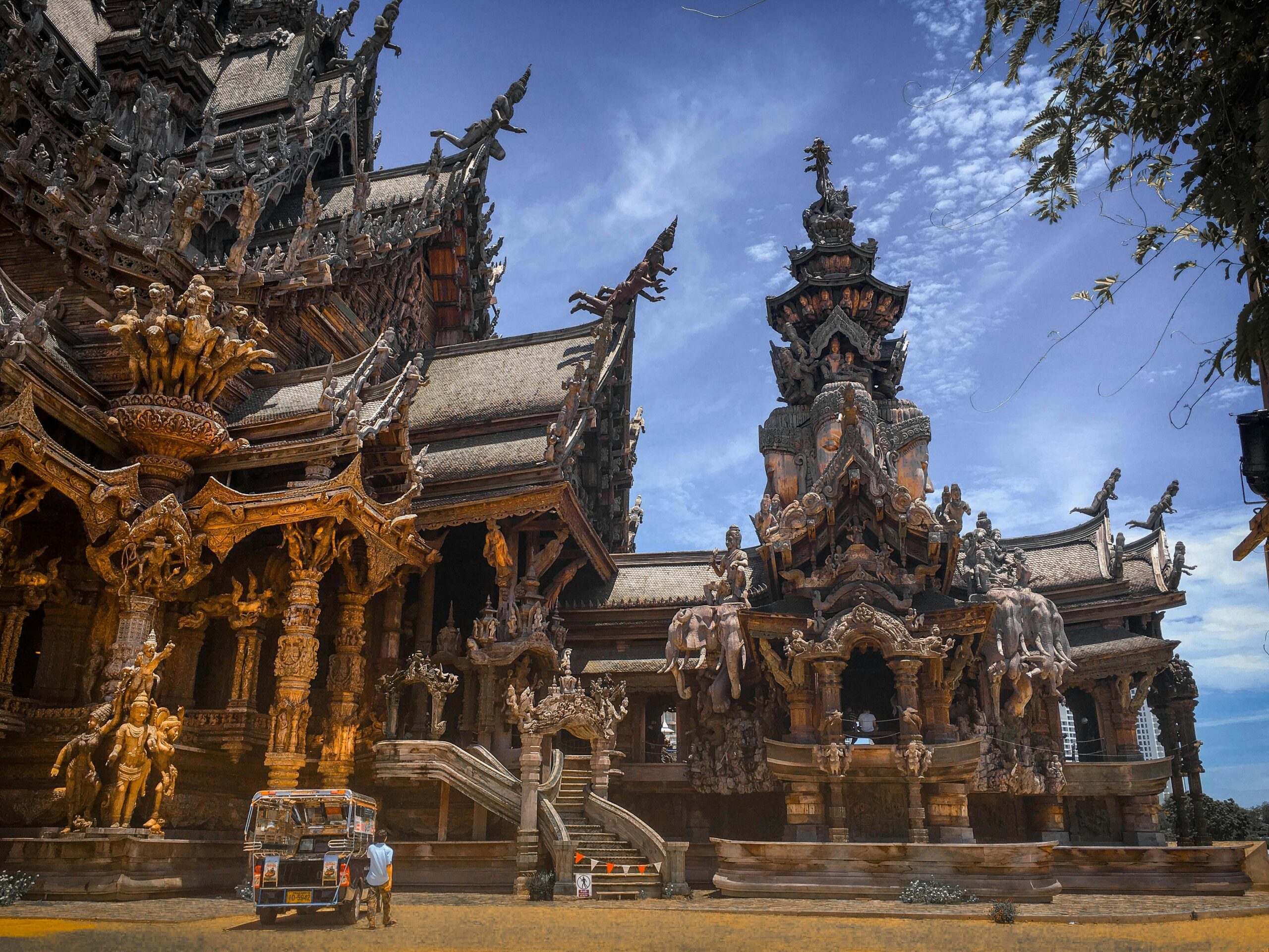 Sanctuary of Truth Tayland Kültürü - Love Thai Culture