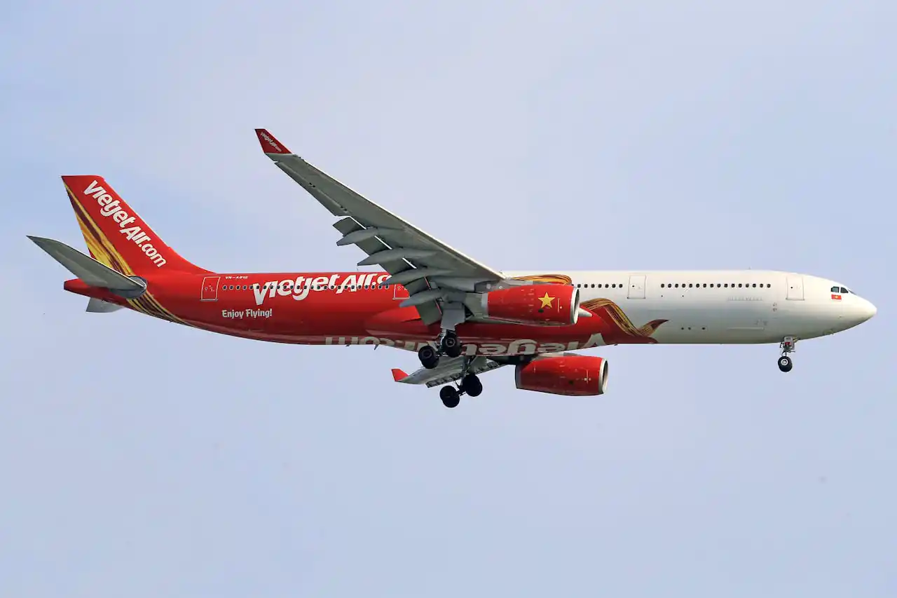 Vietnam Vietjet Airlines , Transportation Methods in Vietnam