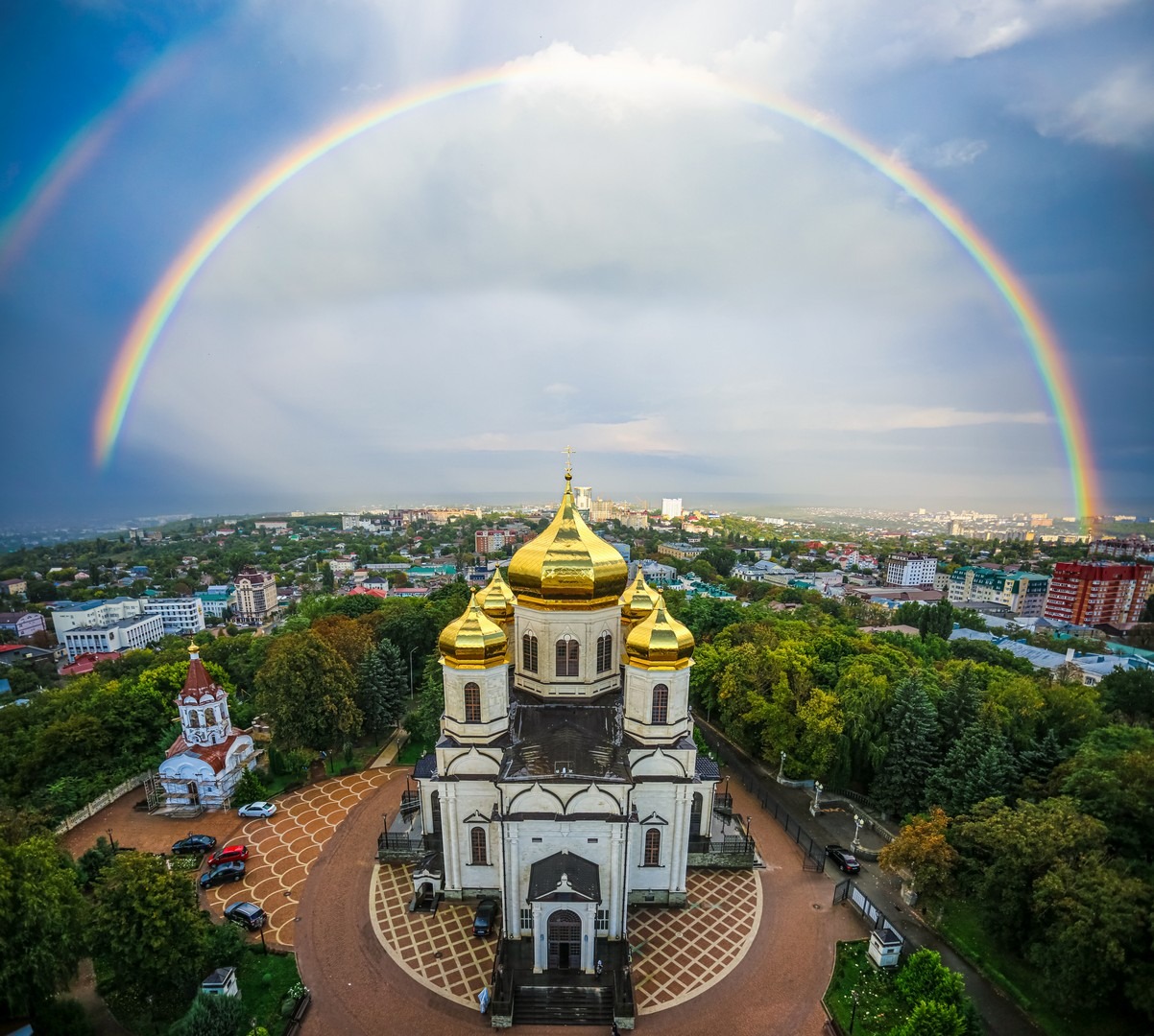 Kutsal Haç Katedrali (Kazanskaya Church) - Stavropol'de Görmeniz Gereken 10 Yer