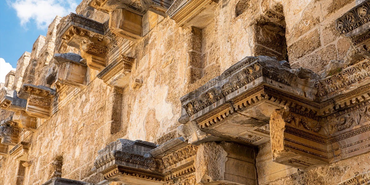 Aspendos Tiyatrosu