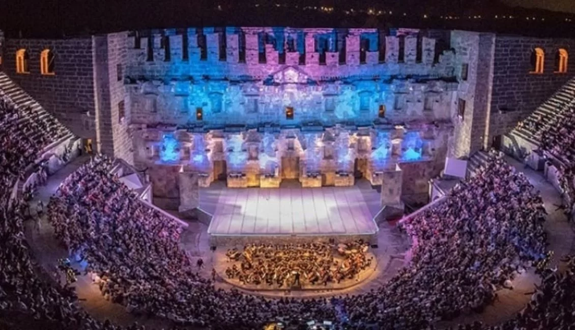 Aspendos Tiyatrosu 