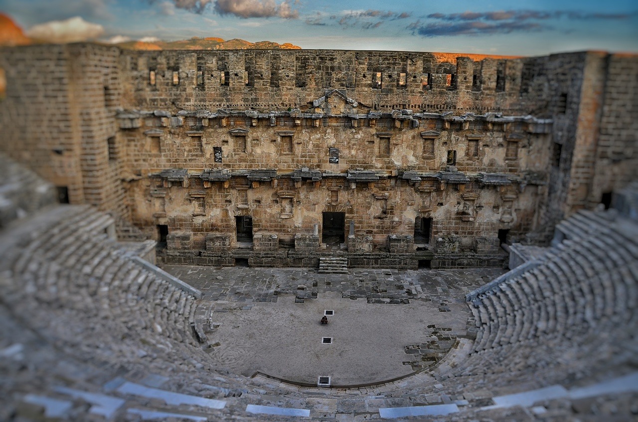 Aspendos Tiyatrosu