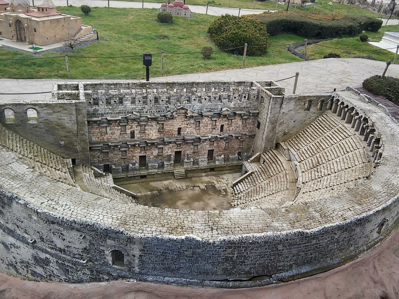 Aspendos Tiyatrosu