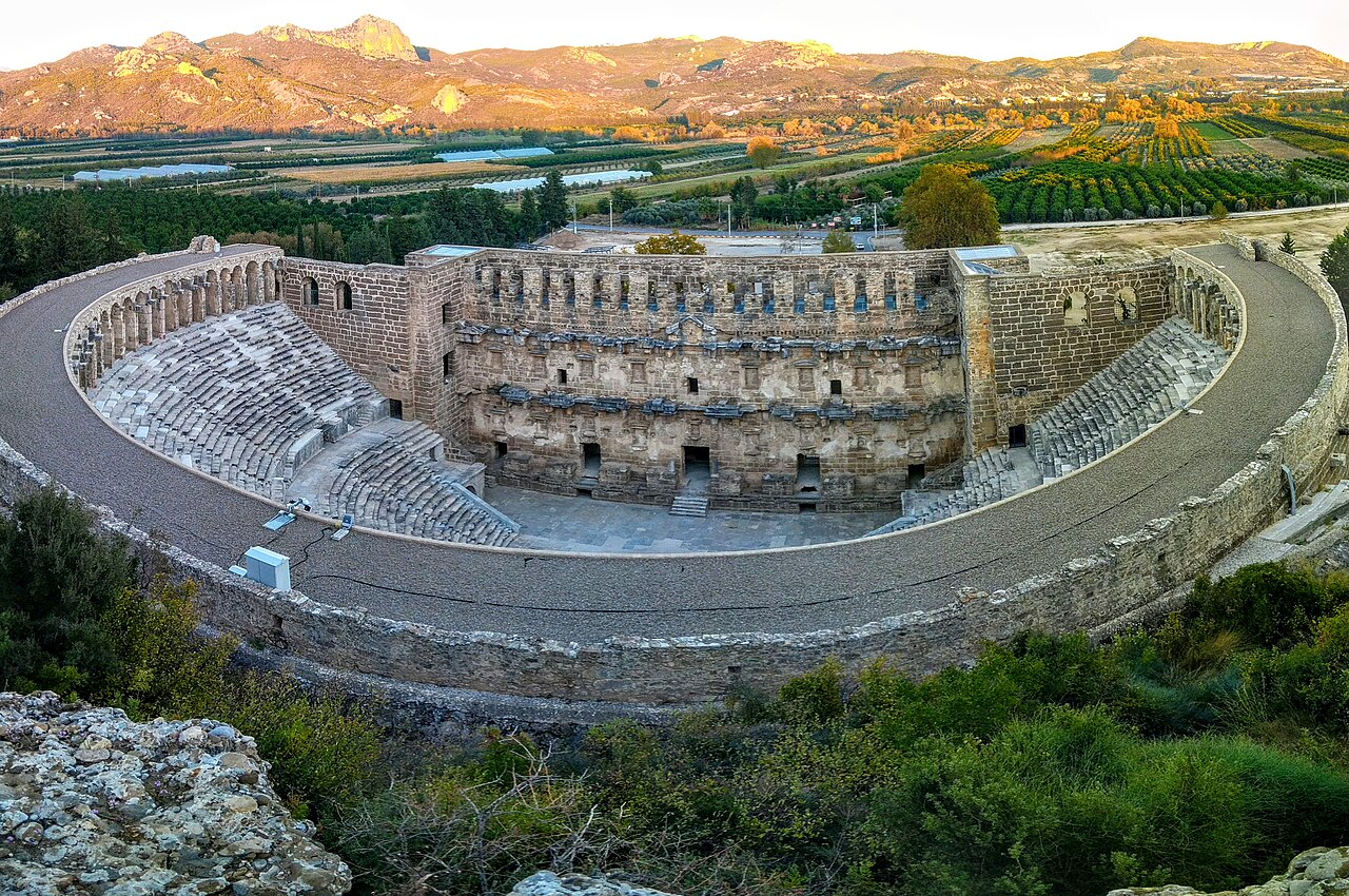 Aspendos Tiyatrosu