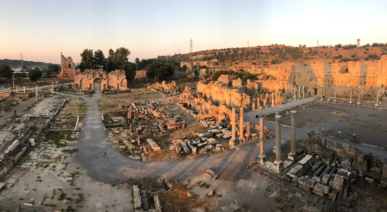 Perge Antik Kenti