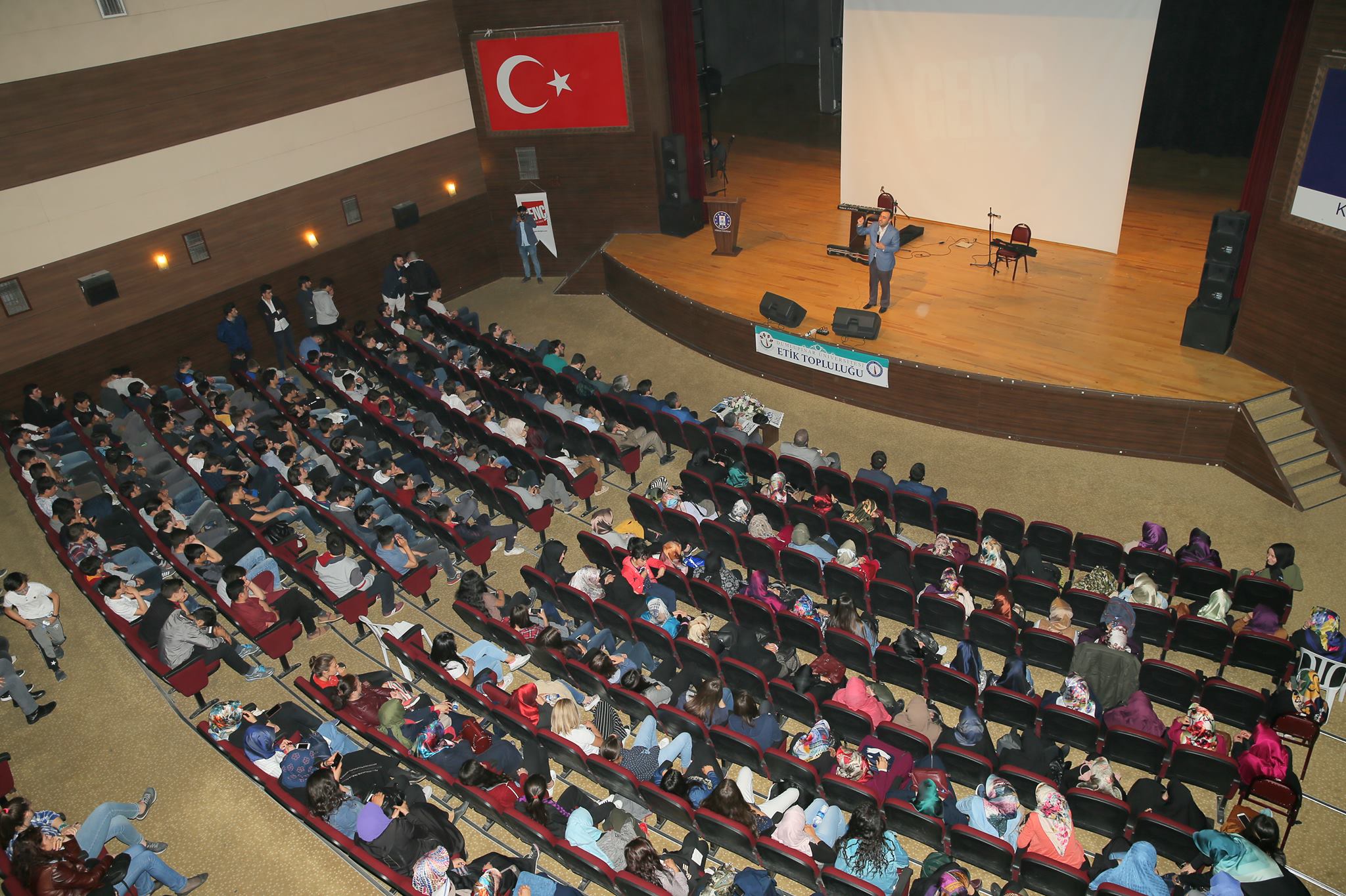 Kütahya Belediye Konservatuvarı ve Kültür Sarayı