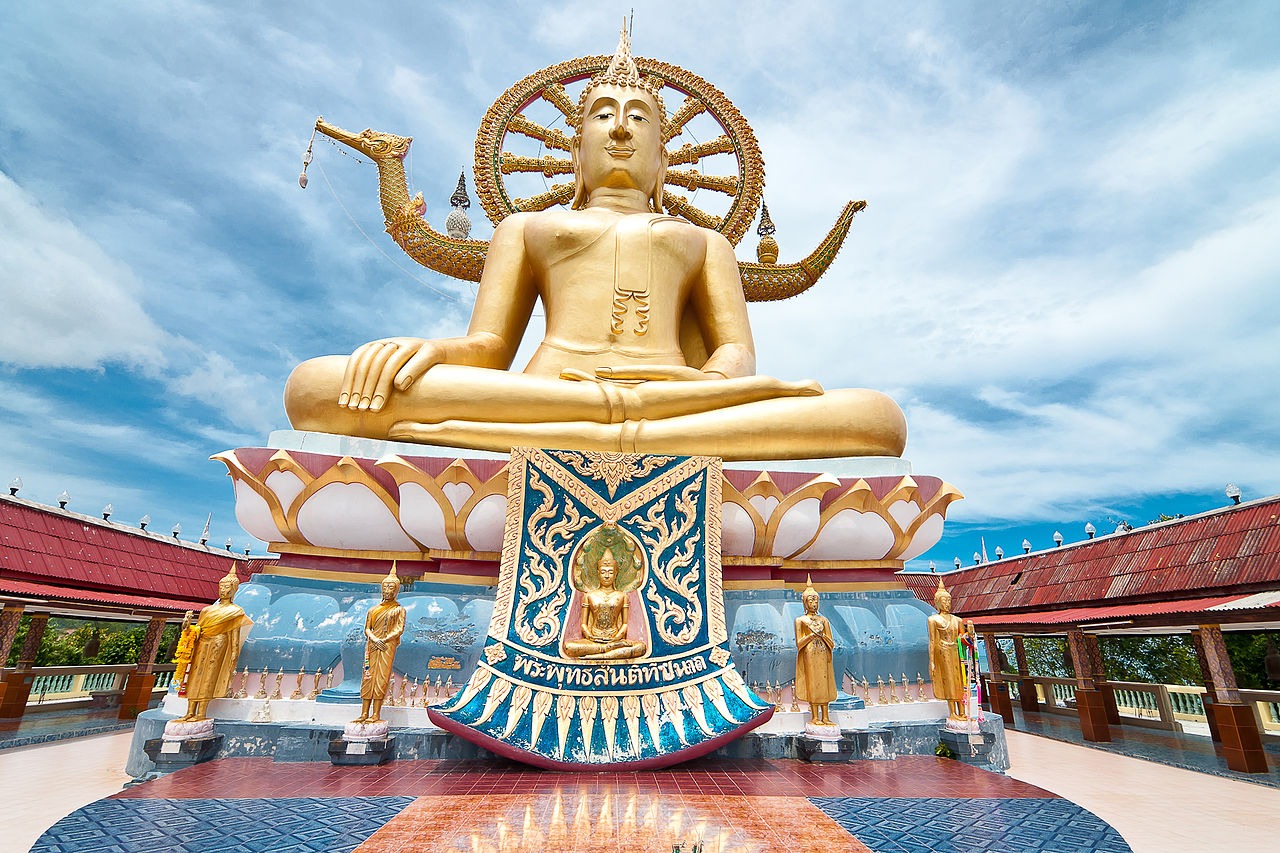 Big Buddha Temple (Wat Phra Yai)