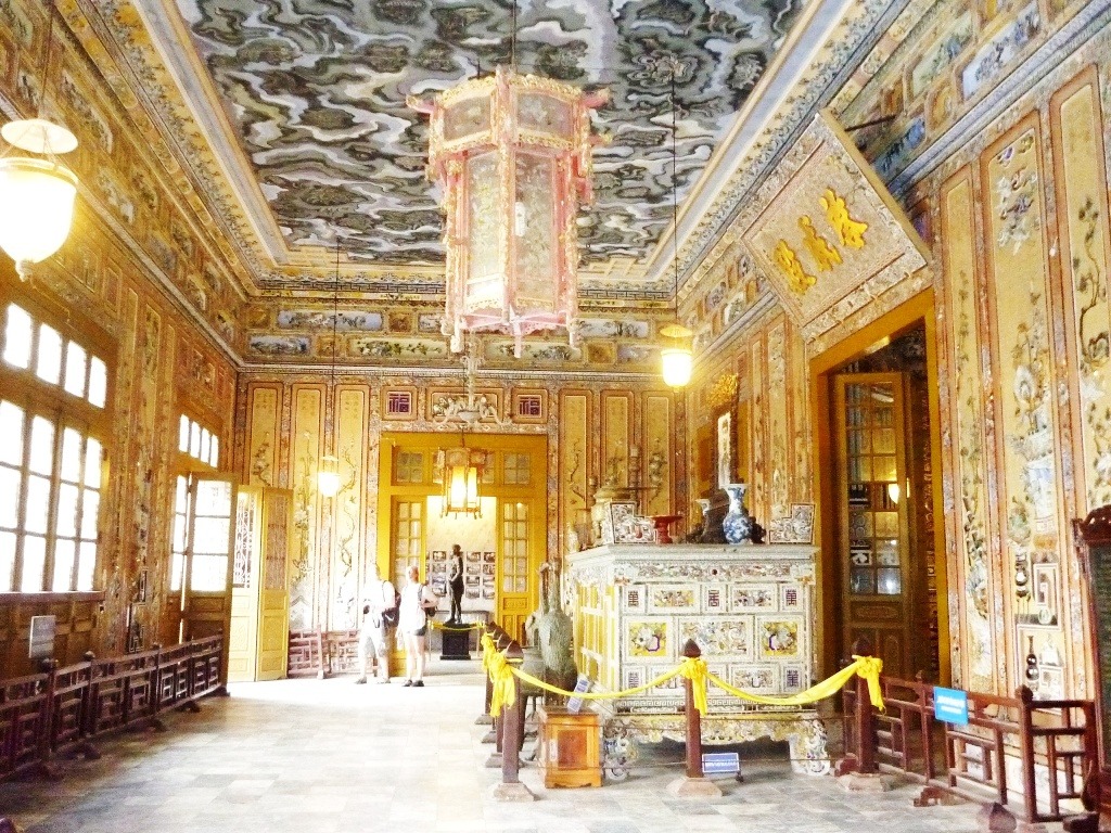 Cung An Định