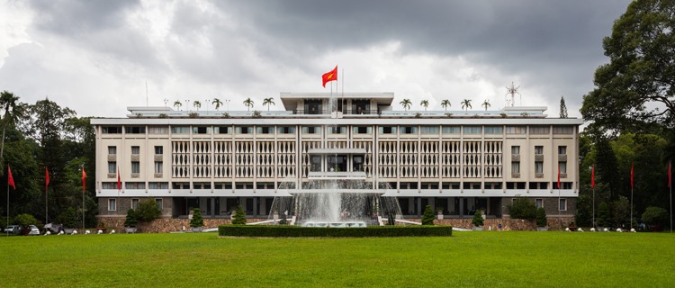 Điện Hòn Chén
