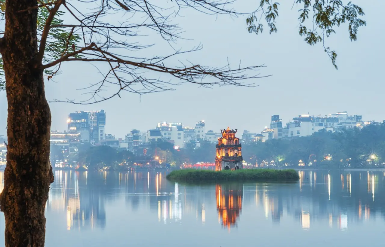 Hoan Kiem Gölü