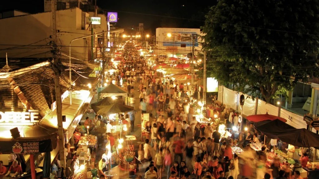 Sunday Walking Street Market