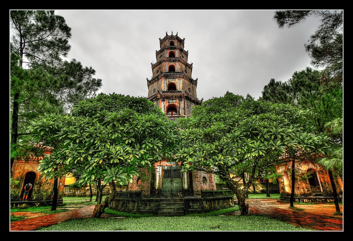 Thiên Mụ Pagoda