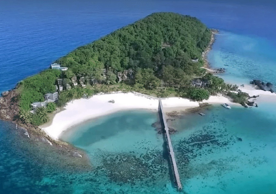 Trat Takımadalarında Zümrüt Deniz