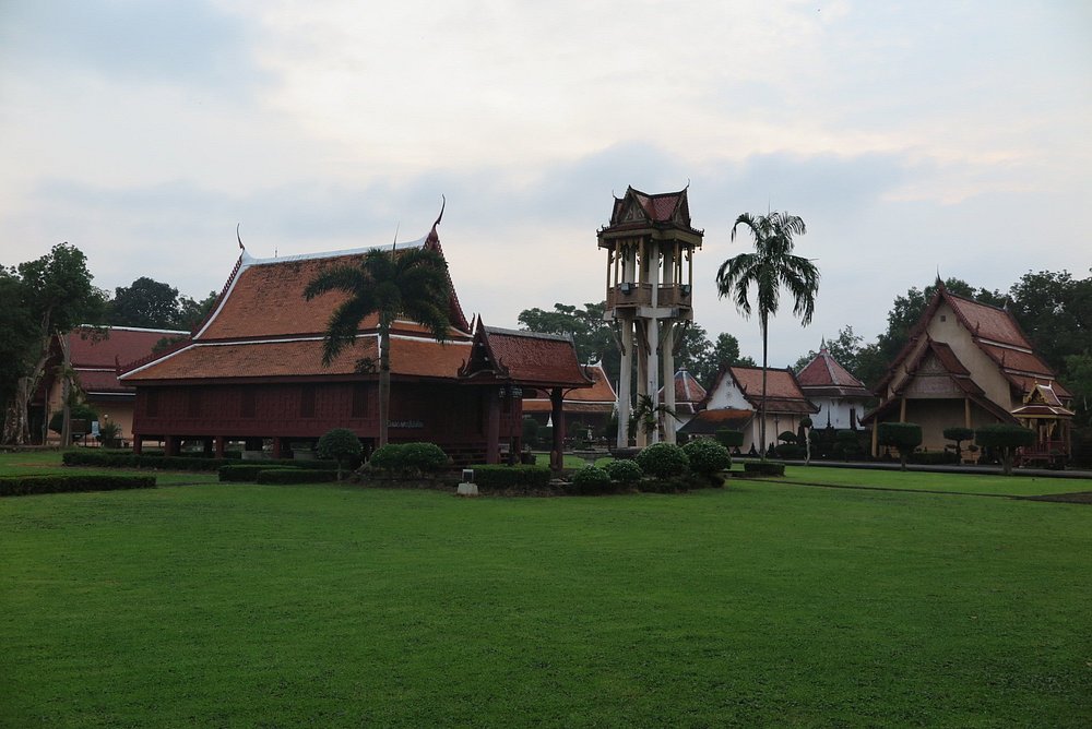 Wat Plai Klong