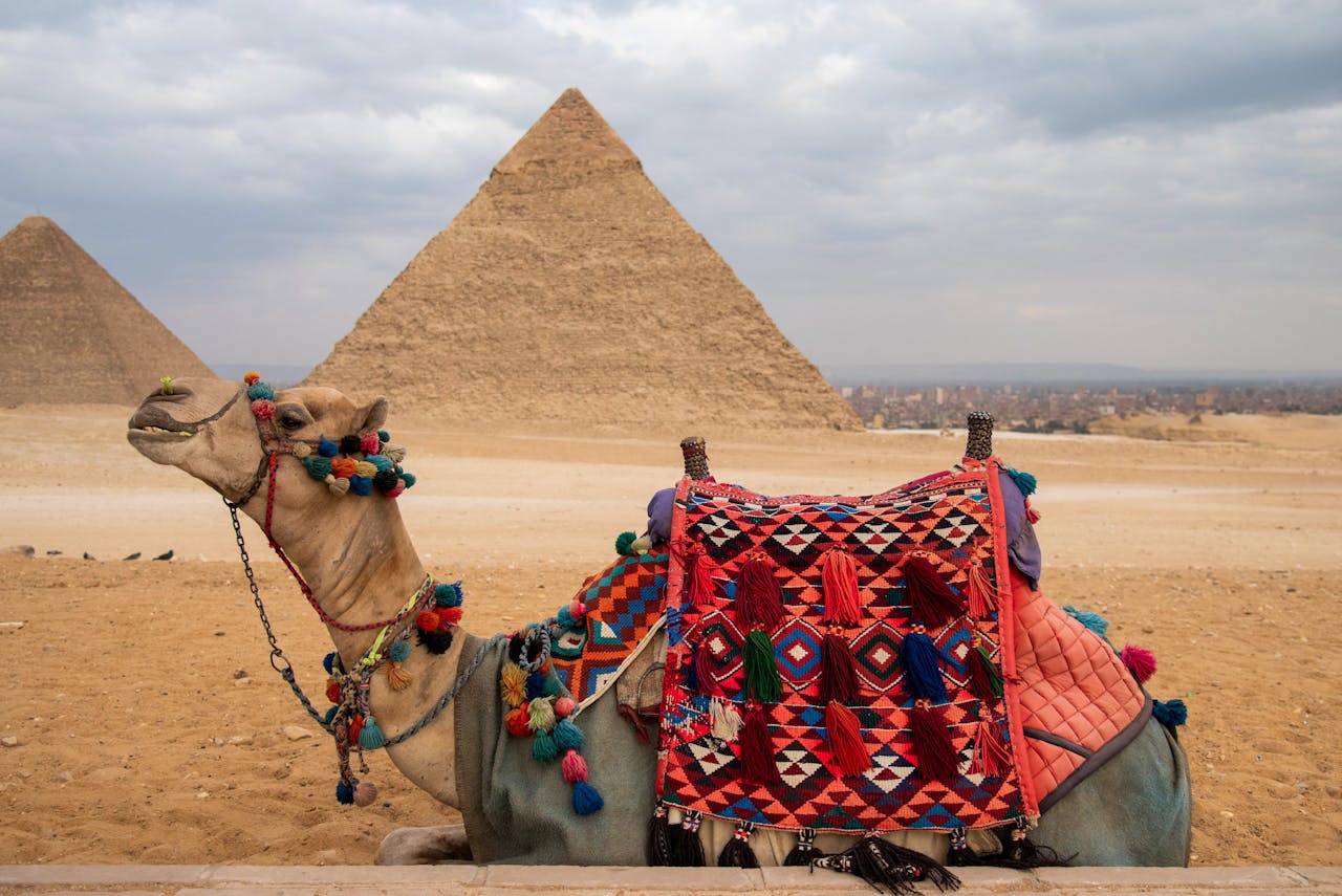giza pramitleri