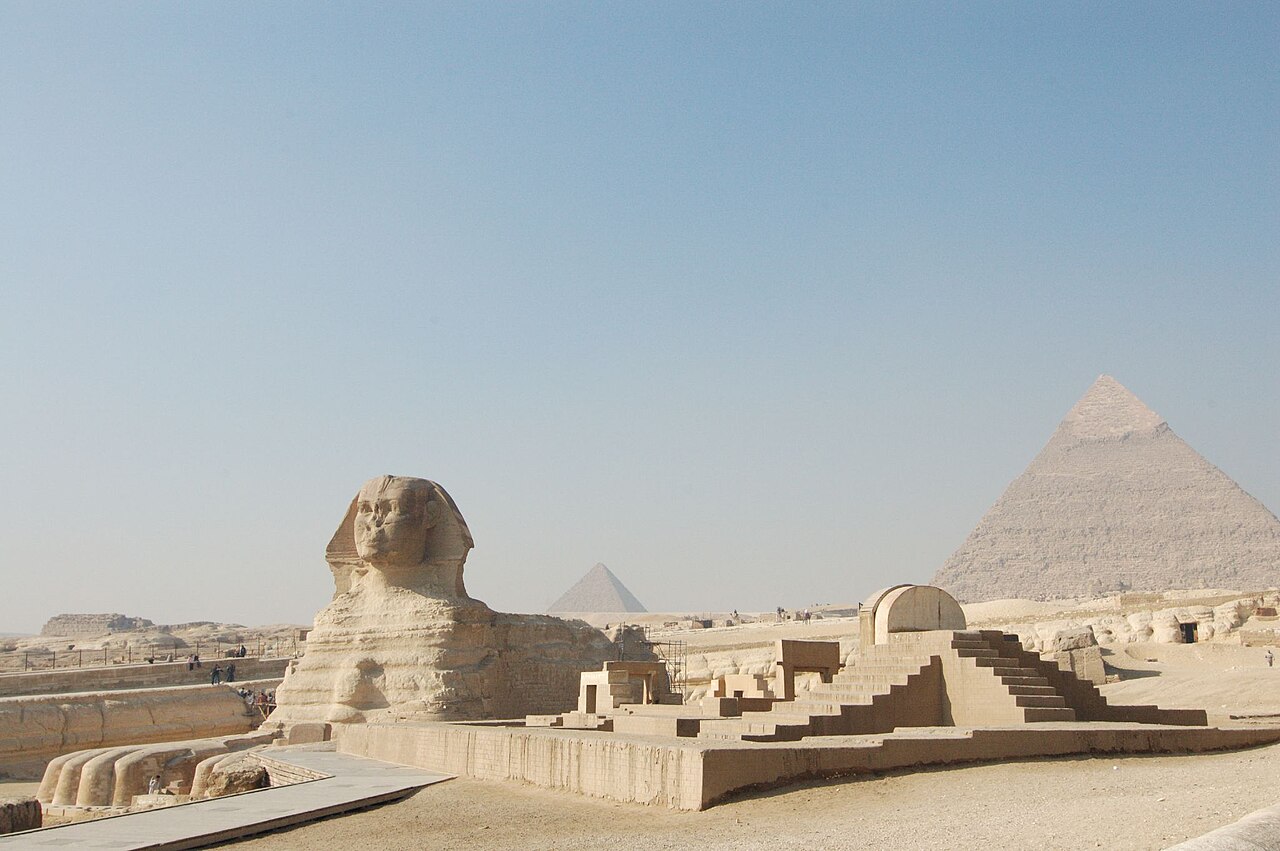 giza pramitleri