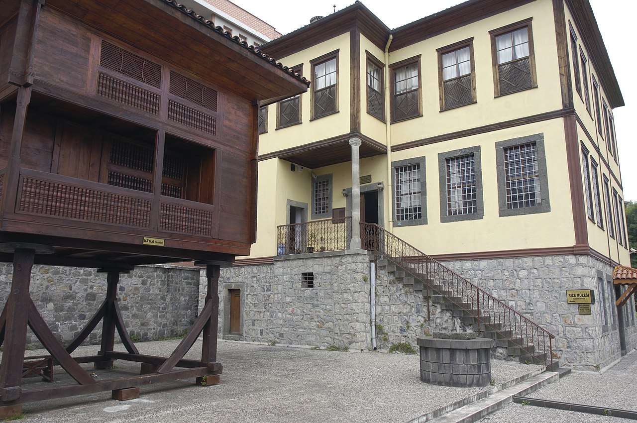 Tarihi Rize Evleri