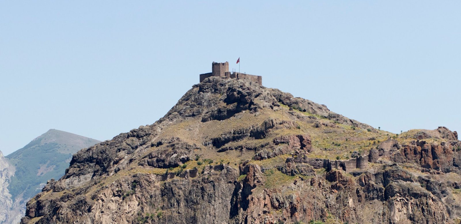 Şebinkarahisar Kalesi