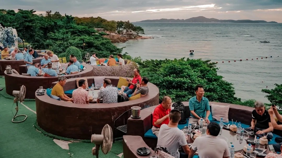 3 Mermaids Restaurant & Cafe