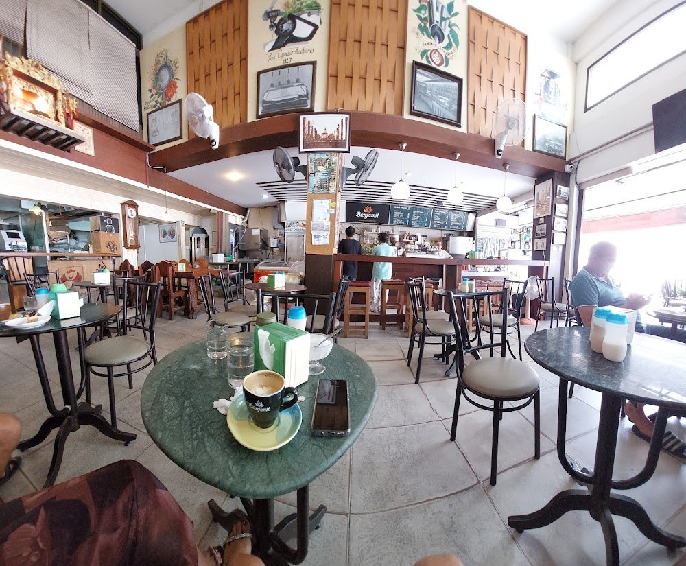 Benjamit Coffee Roasters