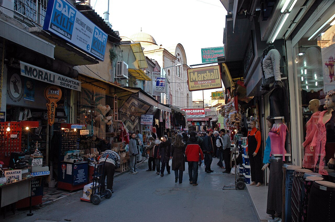 Kemeraltı Çarşısı