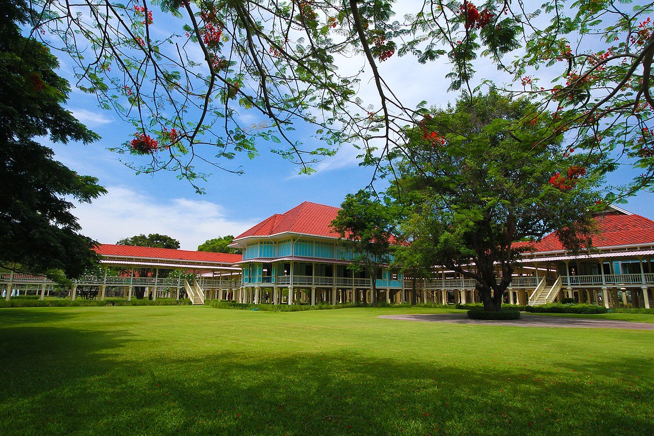 Maruekhathaiyawan Palace