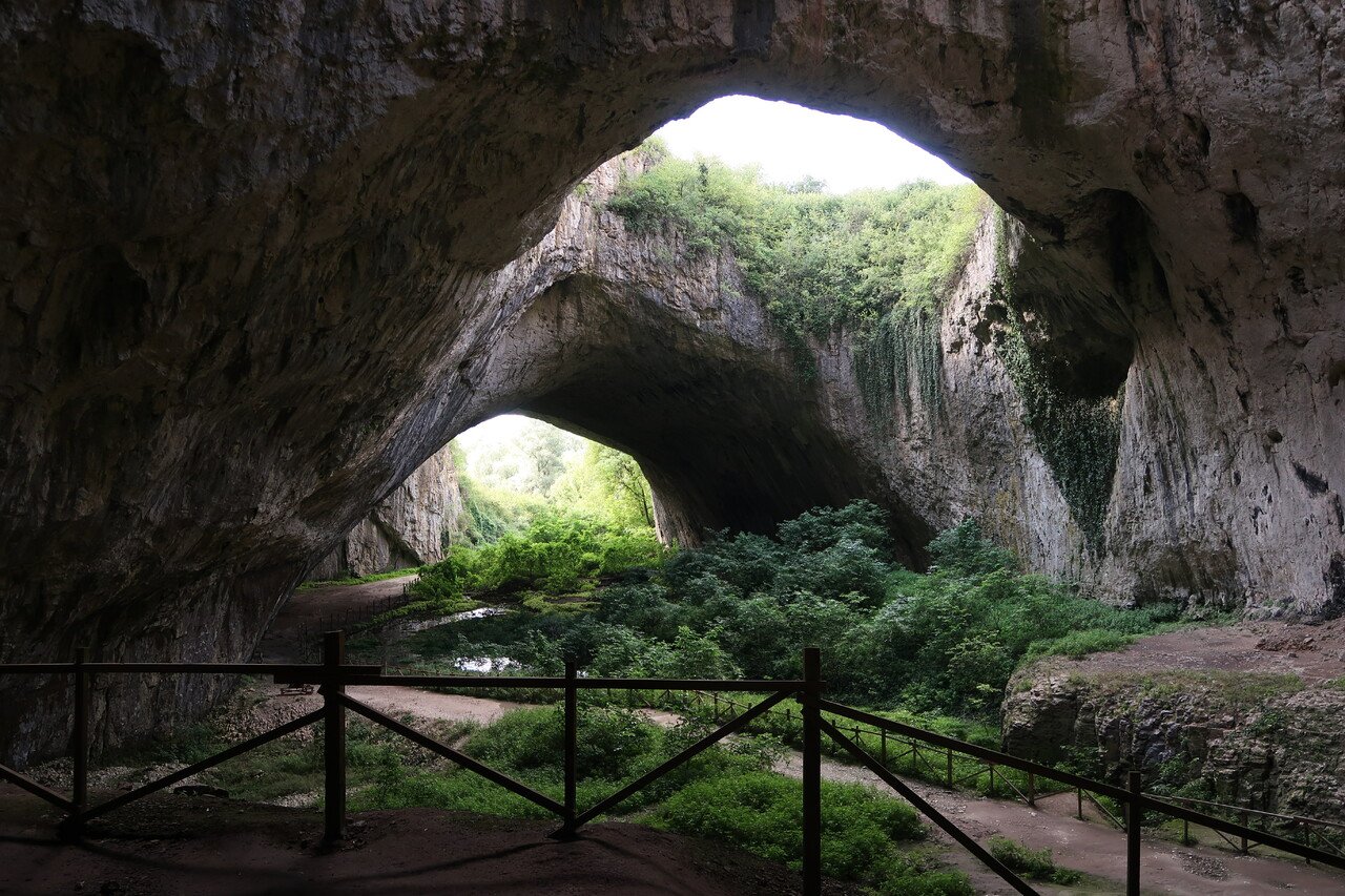 Praya Nakhon Cave