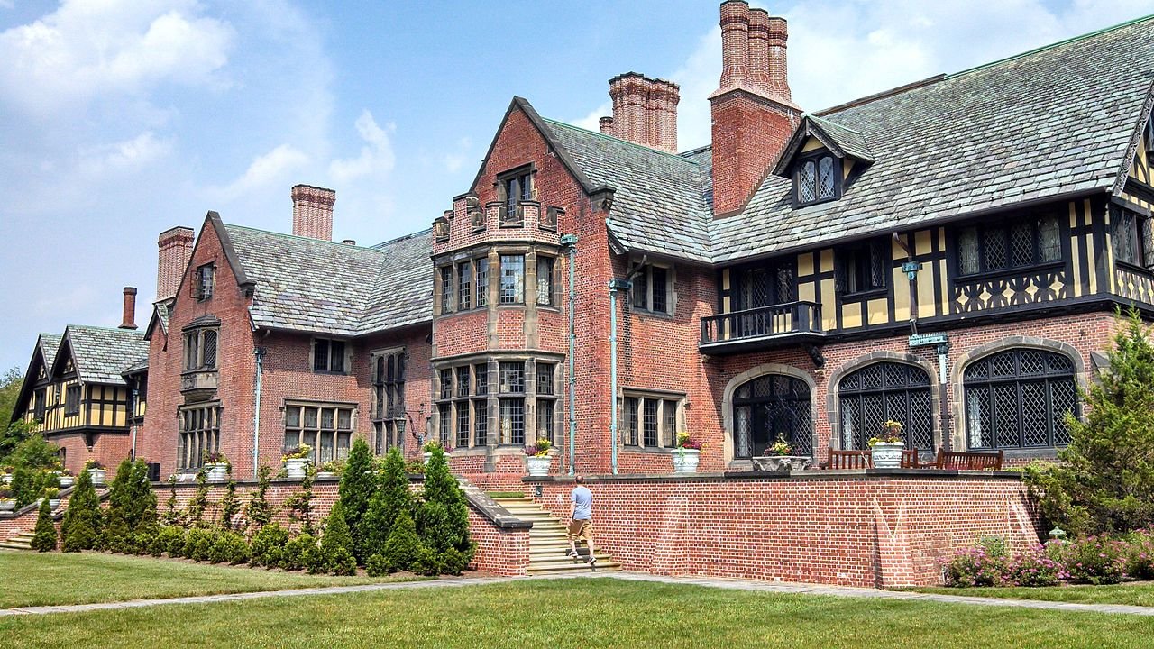 Stan Hywet Hall & Gardens (Akron)